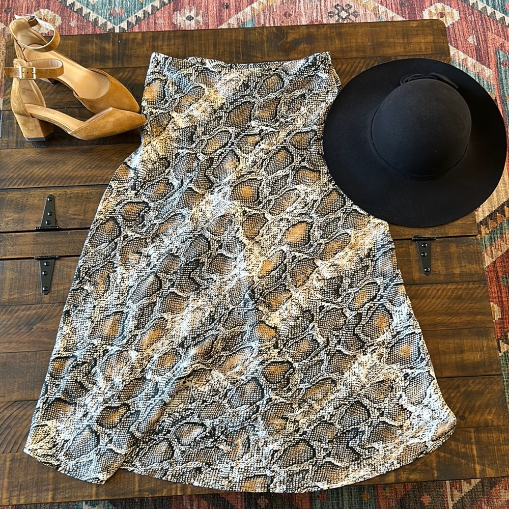 Zara Animal Print Skirt | size 4